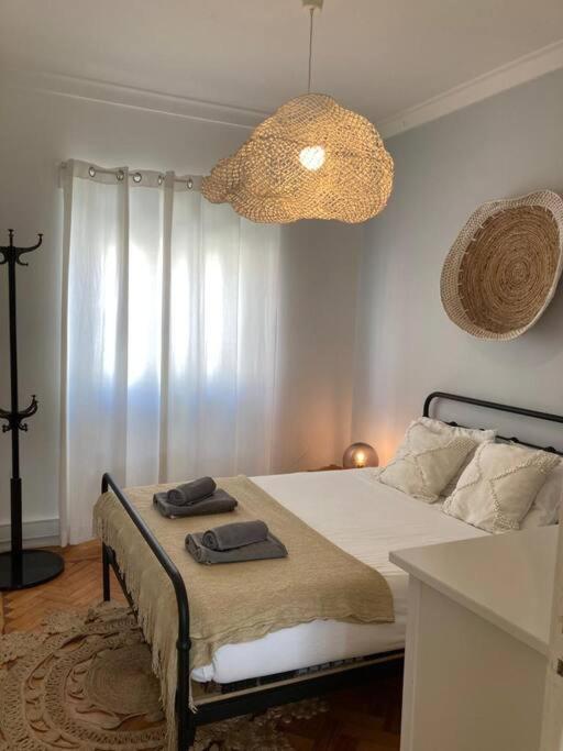 Apartamento Bem Localizado Para Familias & Amigos Apartment Lisbon Exterior photo